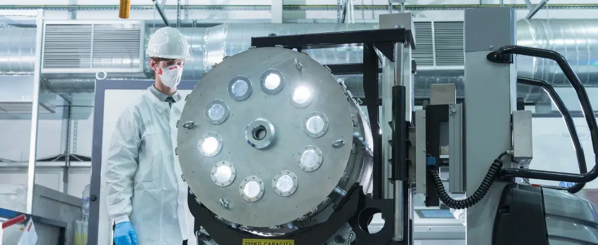 Nanotechnology applications of ultrasonic cleaning
